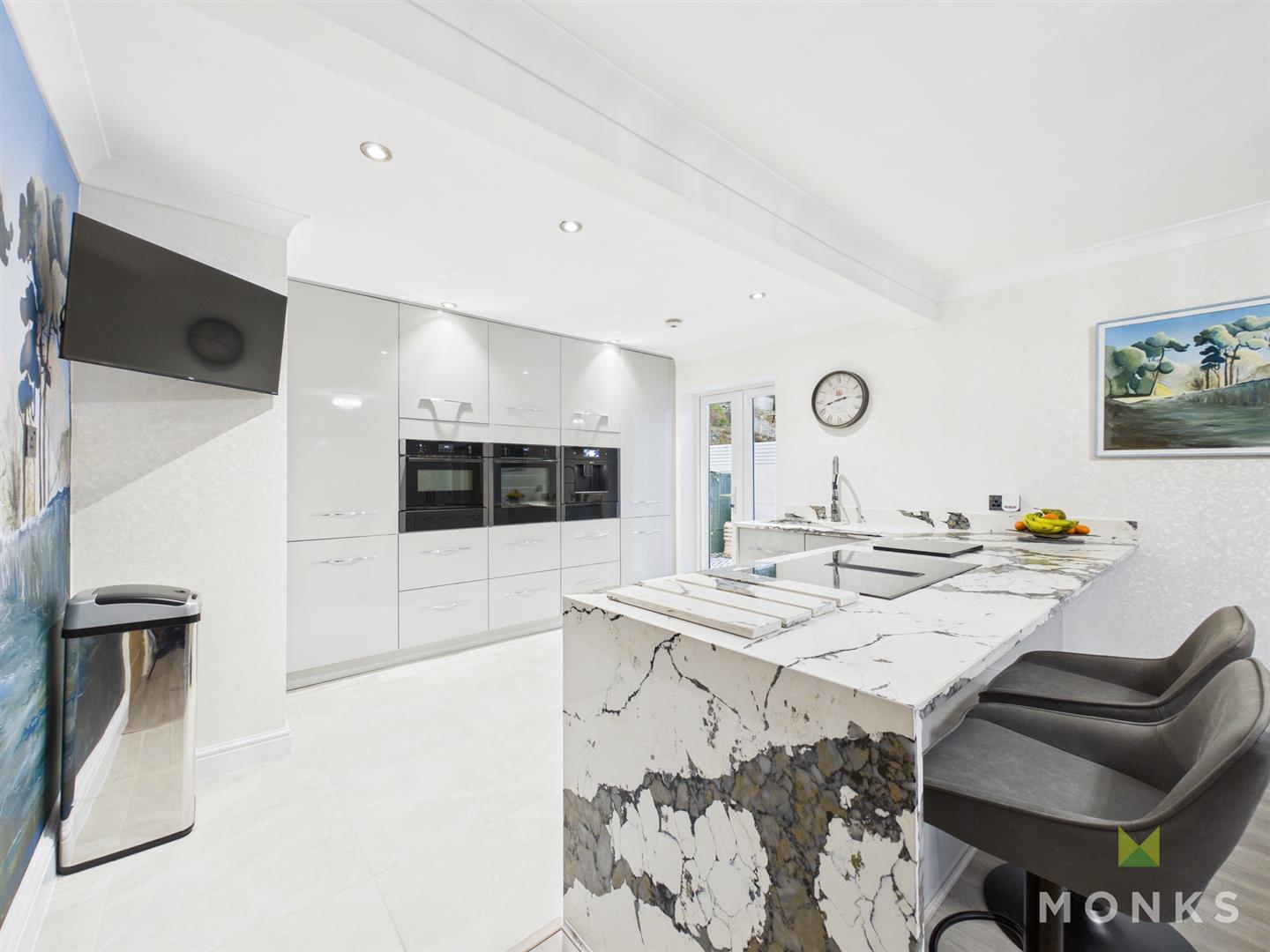 The Sheal , Pant, SY10 9QE For Sale